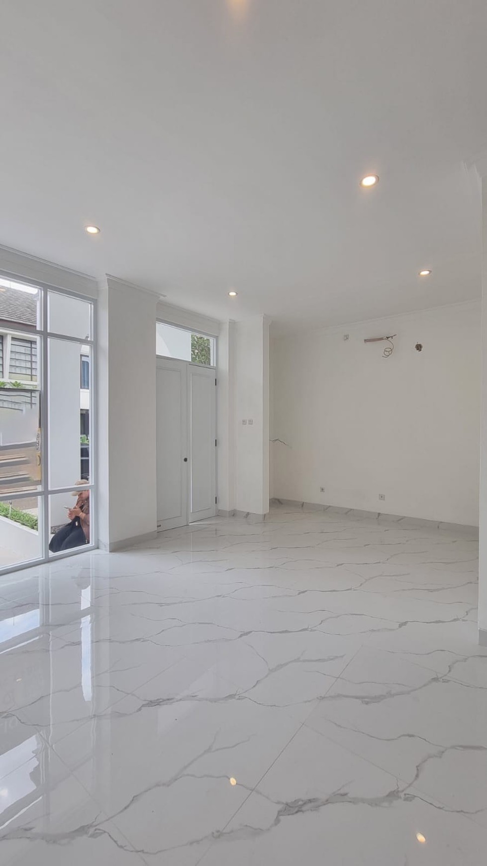 Rumah Siap Huni dengan Hunian Nyaman dan Asri di Sektor 9, Bintaro