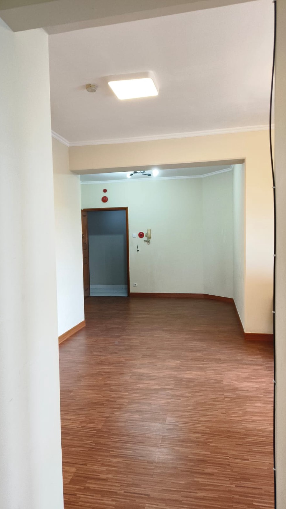 APT. KONDOMINIUM GOLF KARAWACI Sebelah UPH