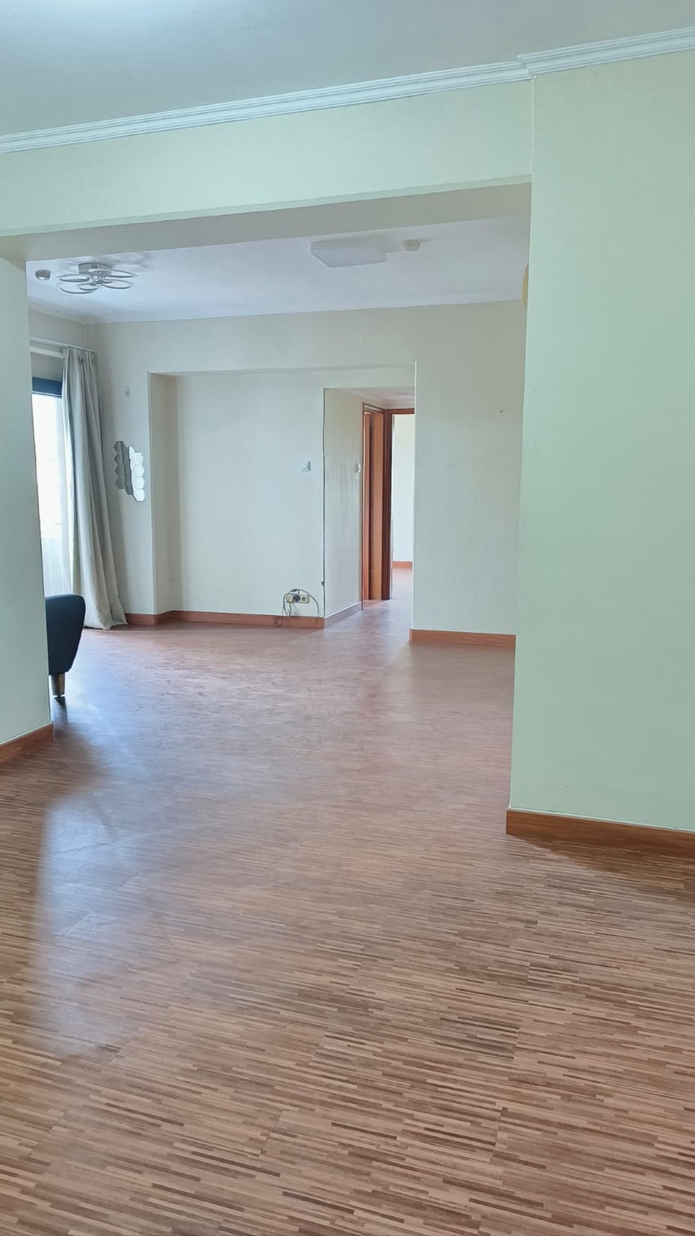 APT. KONDOMINIUM GOLF KARAWACI Sebelah UPH