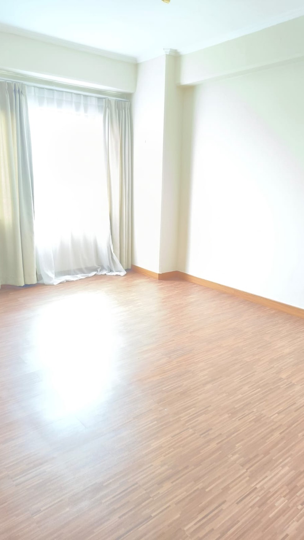 APT. KONDOMINIUM GOLF KARAWACI Sebelah UPH