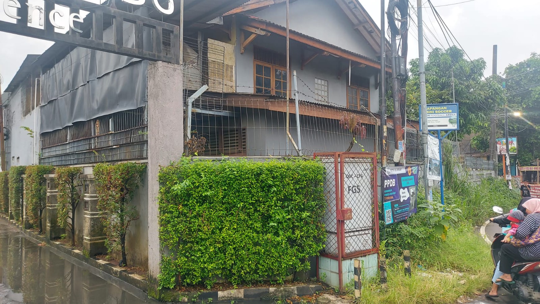 Rumah Bagus Di Jl Legoso Raya Ciputat Tangerang Selatan