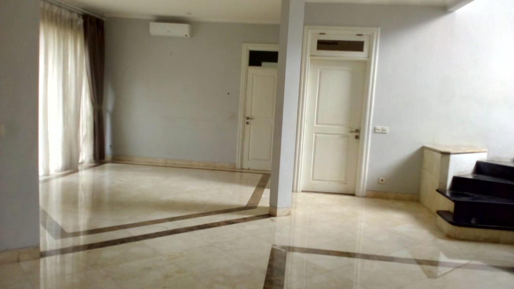 Rumah Bagus Di Pondok Indah Jakarta Selatan