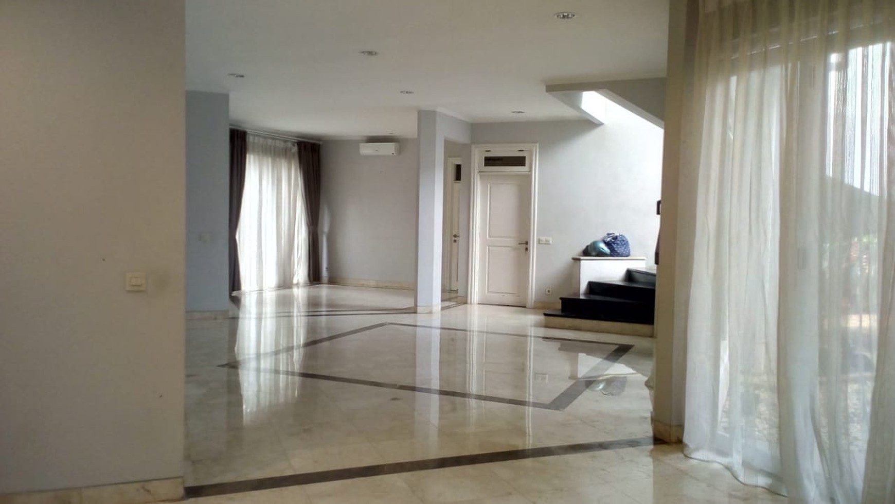 Rumah Bagus Di Pondok Indah Jakarta Selatan