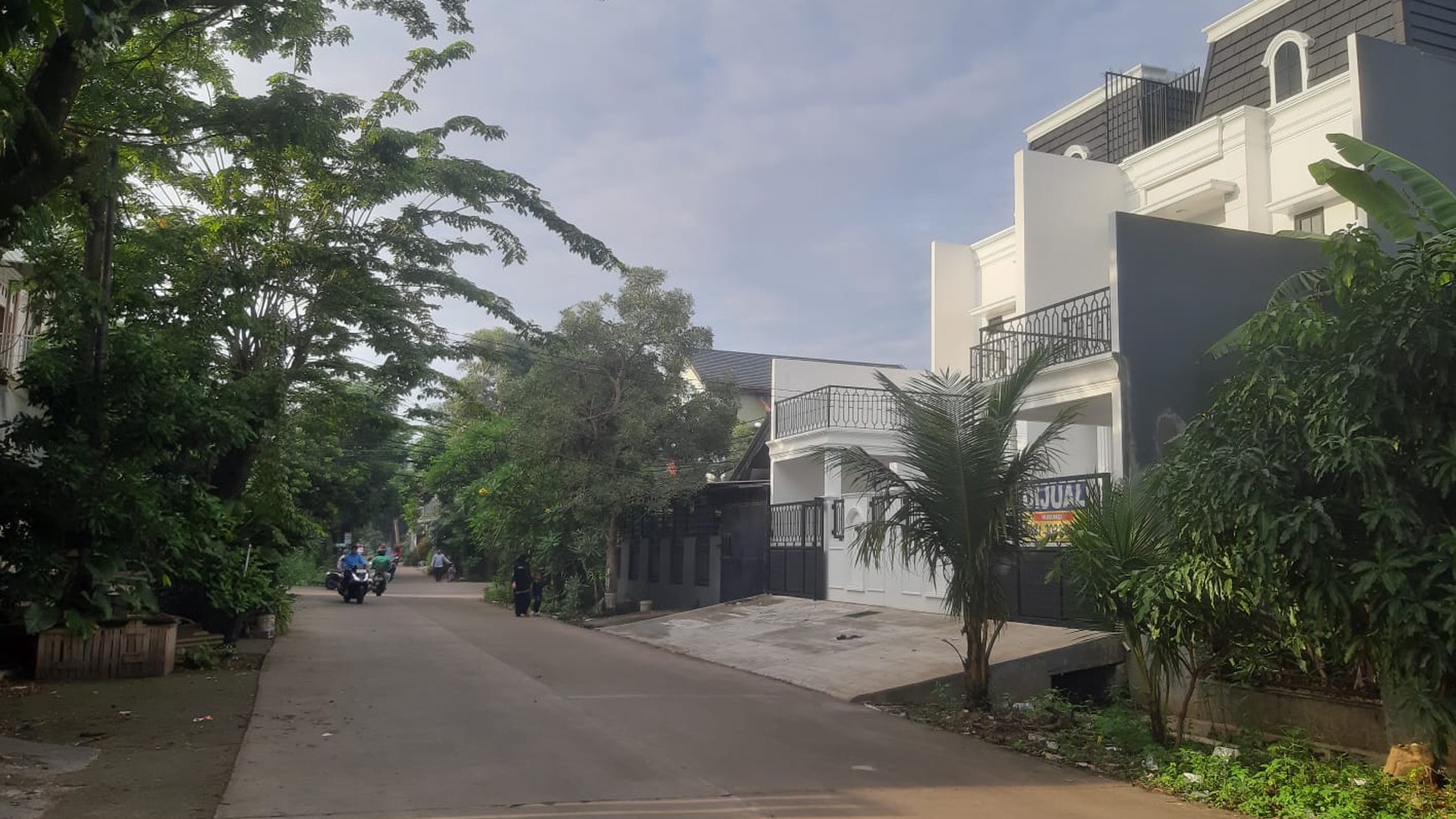 Rumah Bagus Di Komp Pajak, Jl Merak Pondok Aren Tangerang Selatan