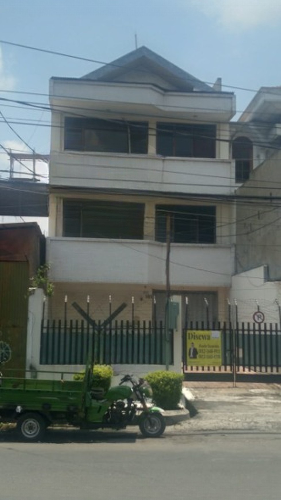 DISEWAKAN RUKO 3 LANTAI Jalan Kedungsari