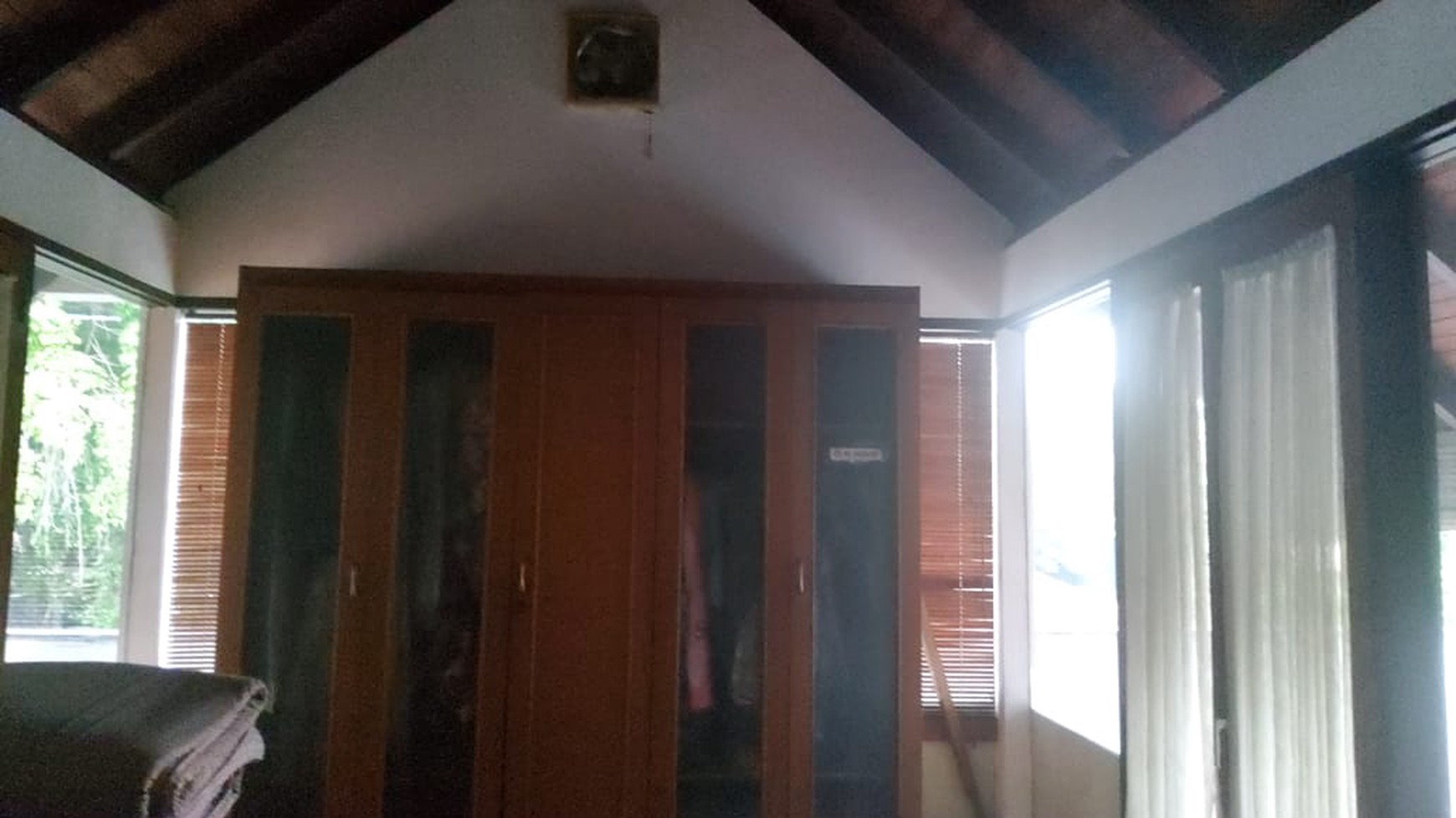 Rumah Asri dan Nyaman Nuansa Alam Lokasi Strategis di Cipete Selatan 