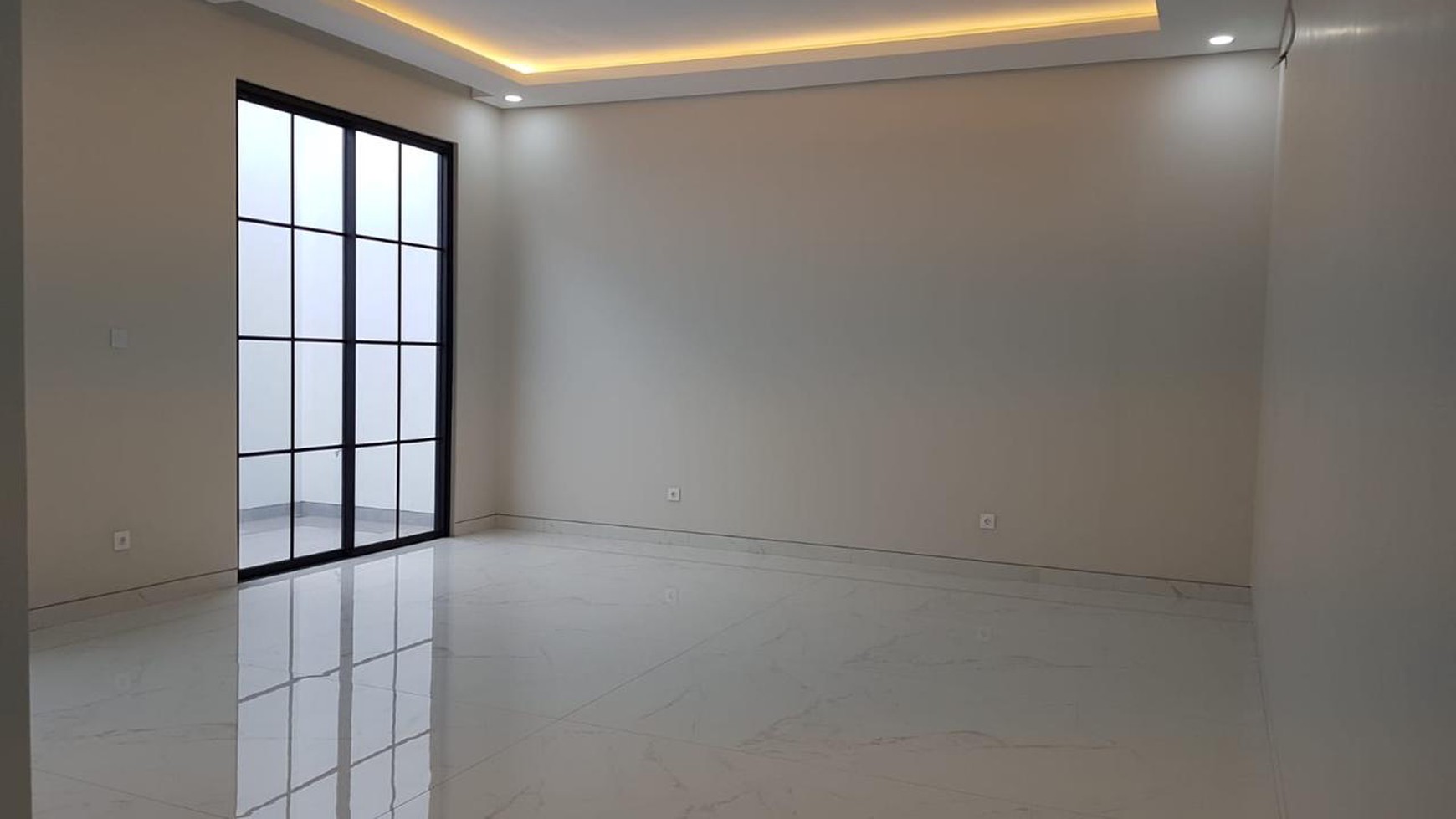 Rumah Hitung Tanah Area Cipete