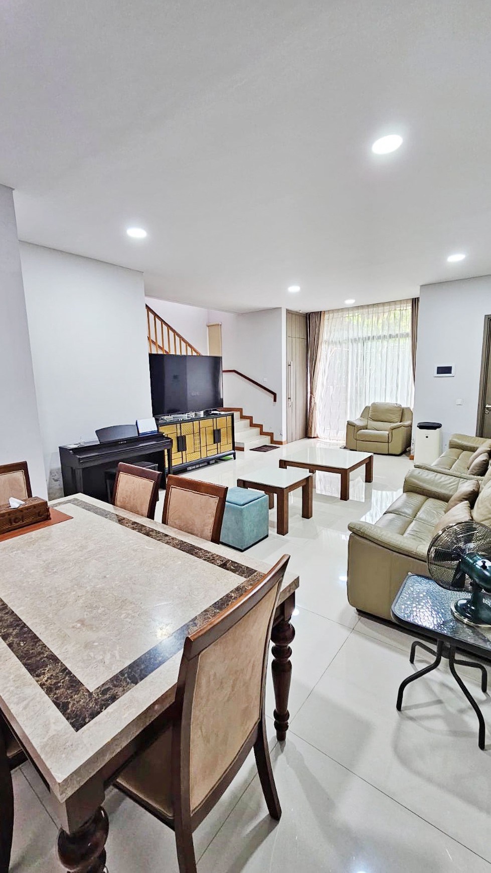 Rumah Hitung Tanah Area Cipete