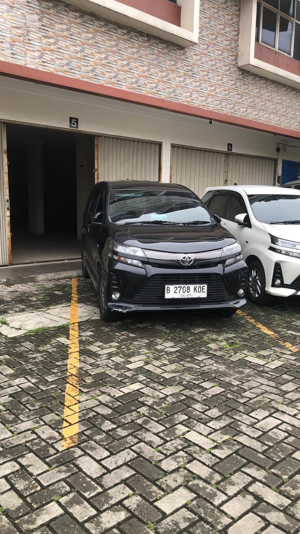 Rumah Hitung Tanah Area Cipete