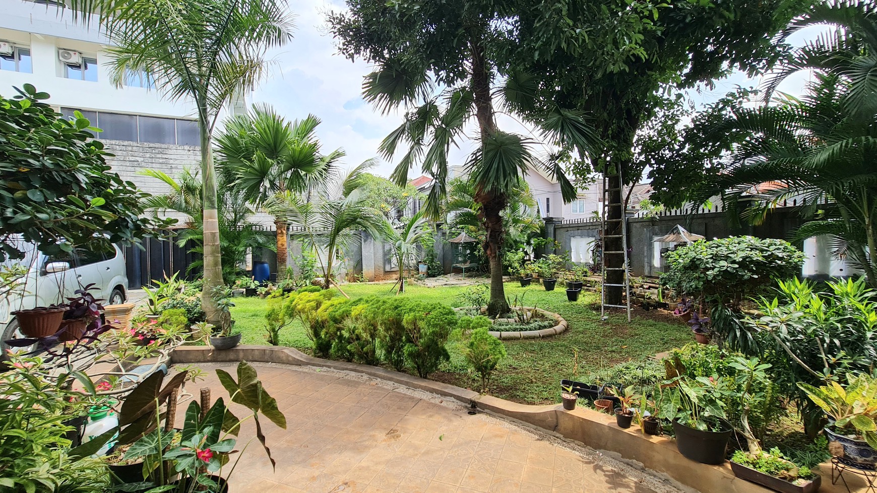 Dijual Rumah di Praja Dalam