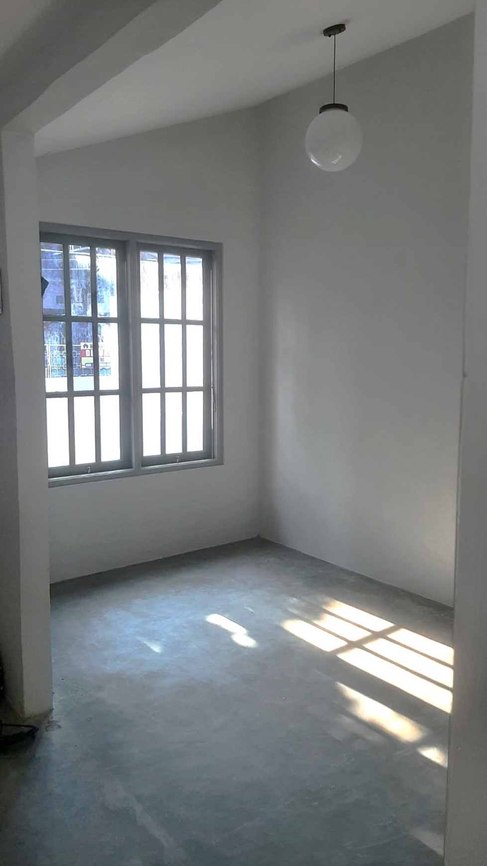 Rumah Brand New Minimalis di Ciputat