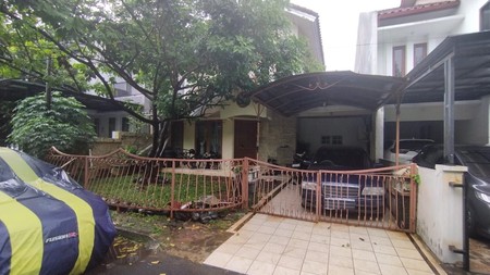Rumah 2 Lantai, bebas banjir, lokasi strategis di Bintaro- Jaksel