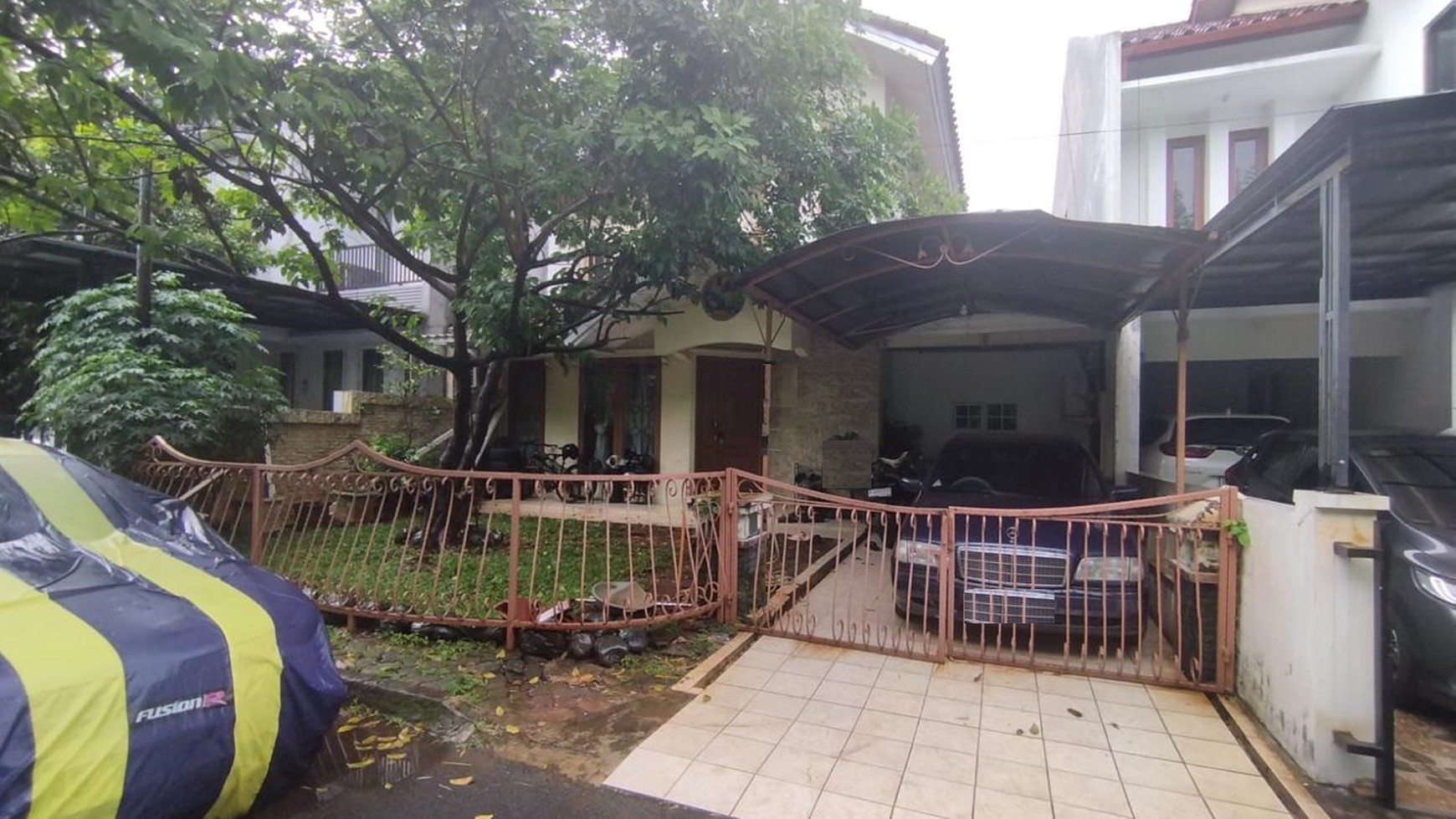 Rumah 2 Lantai, bebas banjir, lokasi strategis di Bintaro- Jaksel
