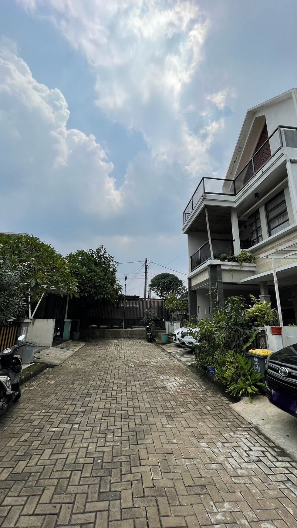 Lebak bulus cirendeu bali view rumah dalam mini cluster