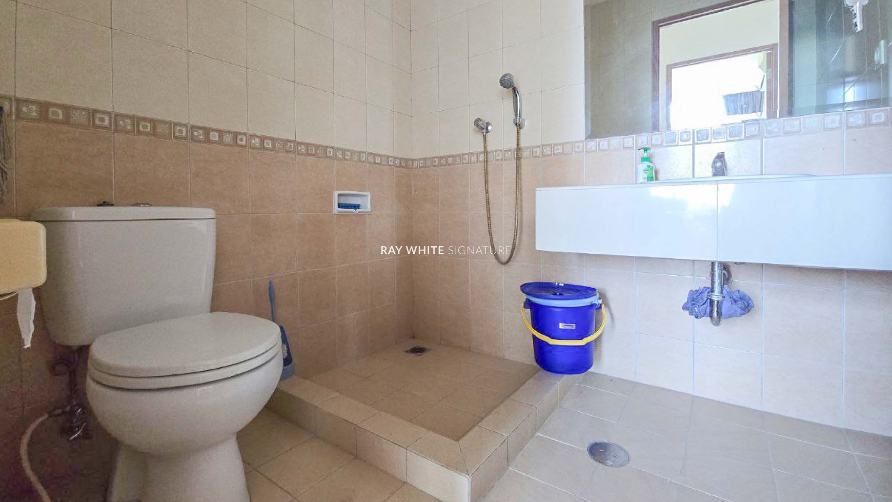Apartemen Hampton's Park Lantai 5 - 2 Bedrooms