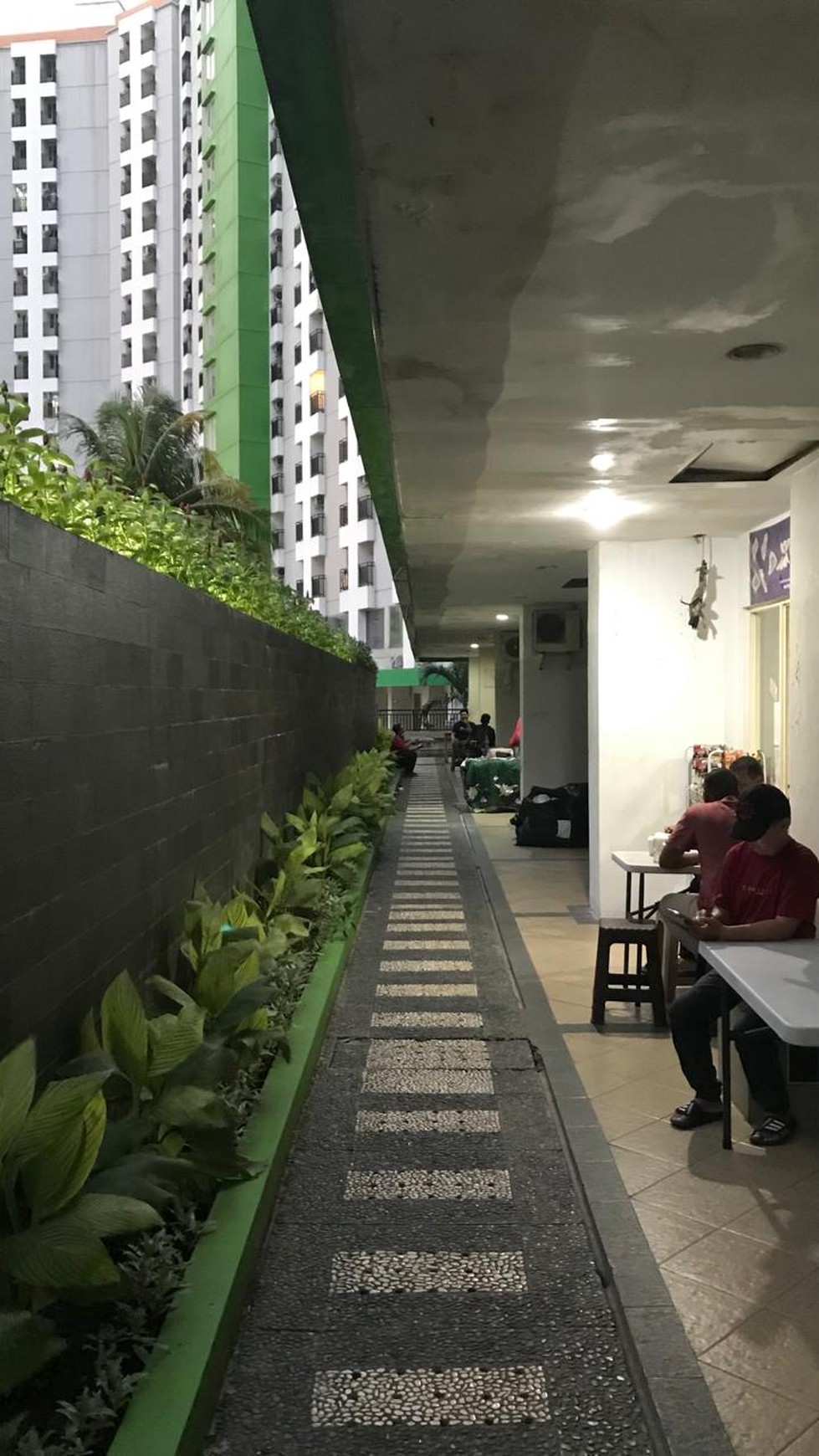 RUKO  DI APARTEMEN AREA GREENLAKE DIJUAL CEPAT COCOK UNTUK SEGALA USAHA