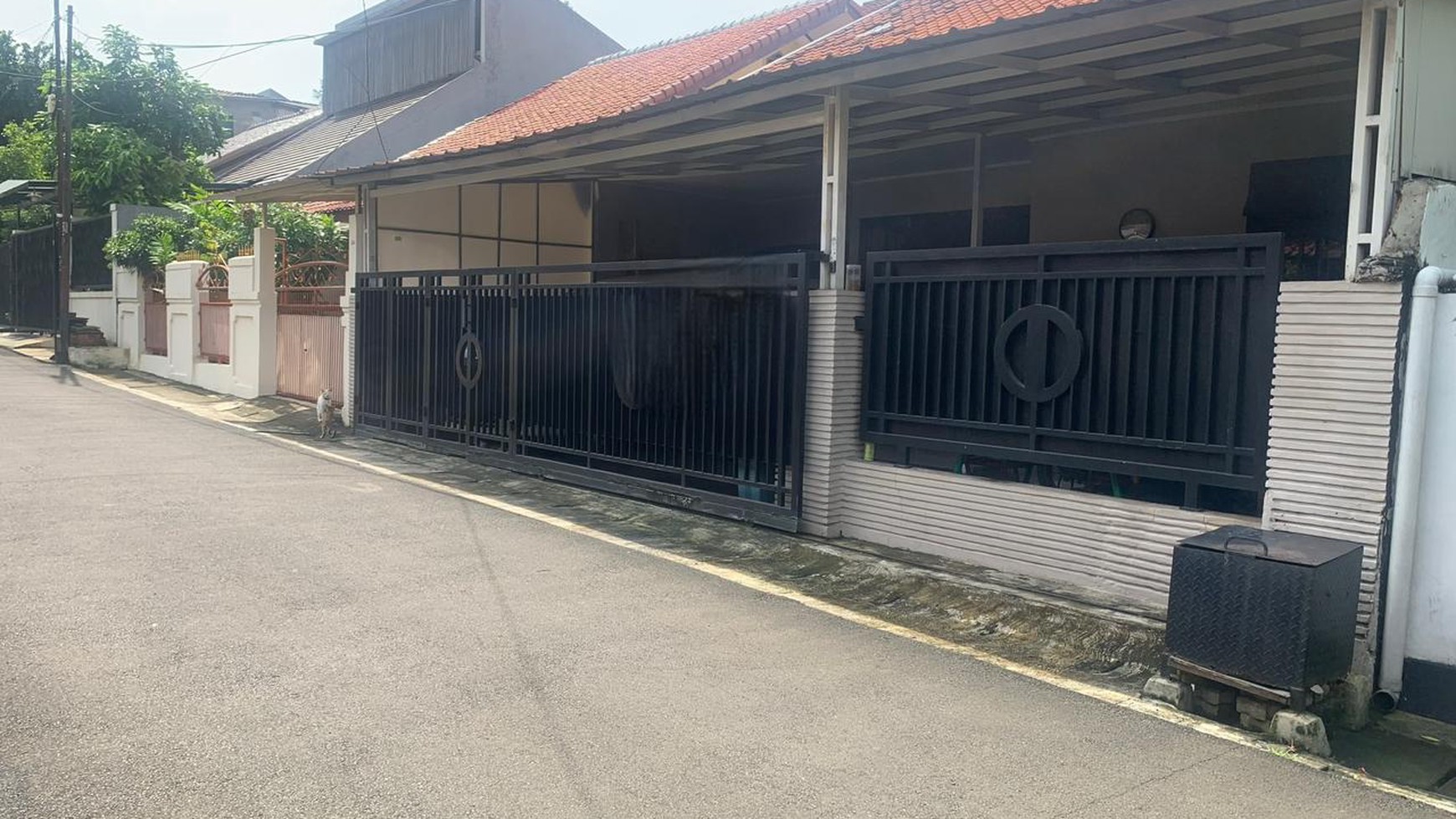 Rumah rapih, bangunan kokoh siap huni di Pondok Aren
