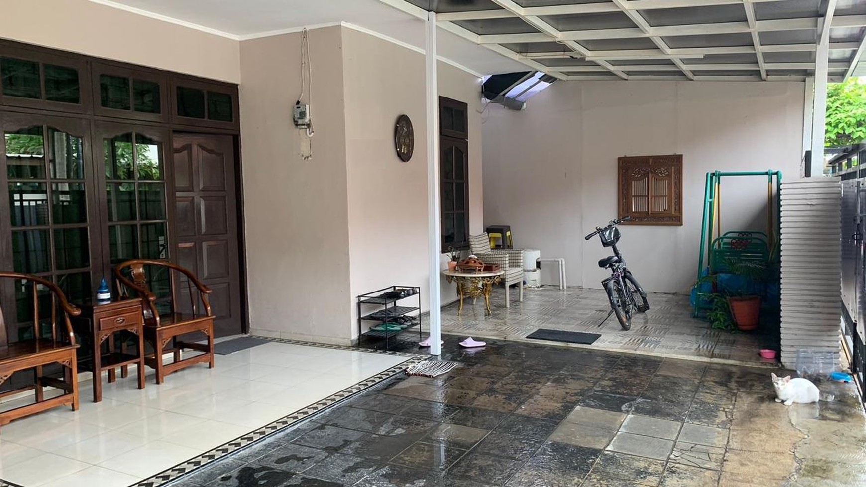 Rumah rapih, bangunan kokoh siap huni di Pondok Aren