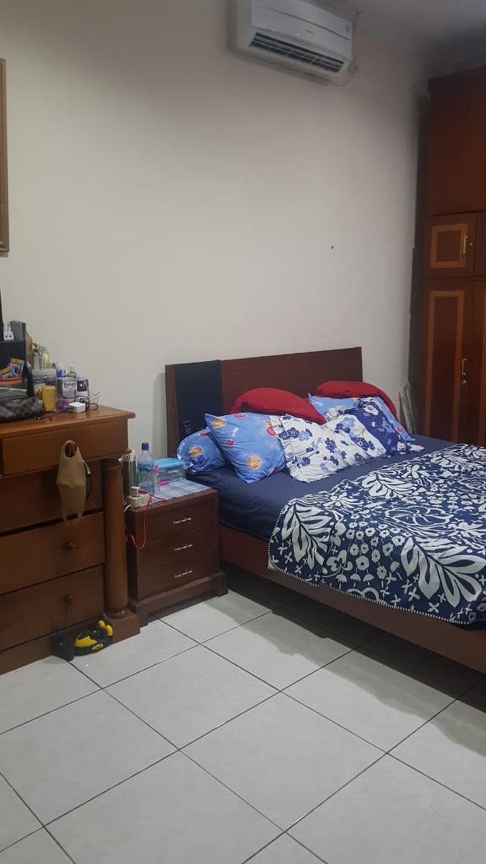 Rumah Tinggal Plus Kos-kosan 2,5 Lantai di Benhil