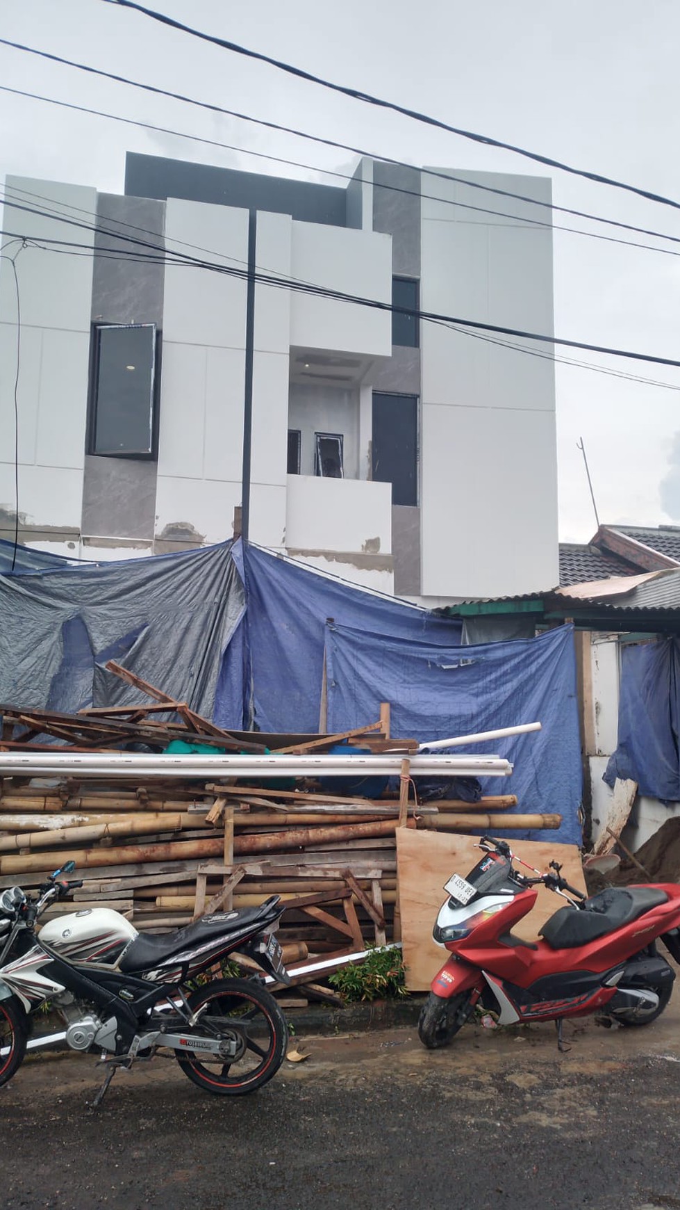 Rumah Brand New dalam Cluster di Bintaro