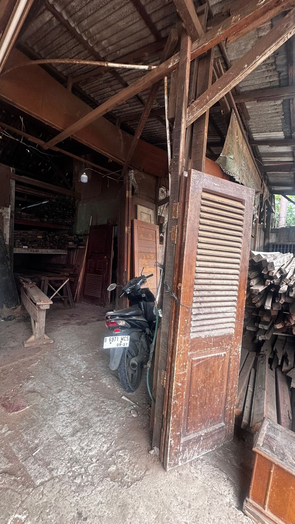 Rumah Hitung Tanah Area Cipete