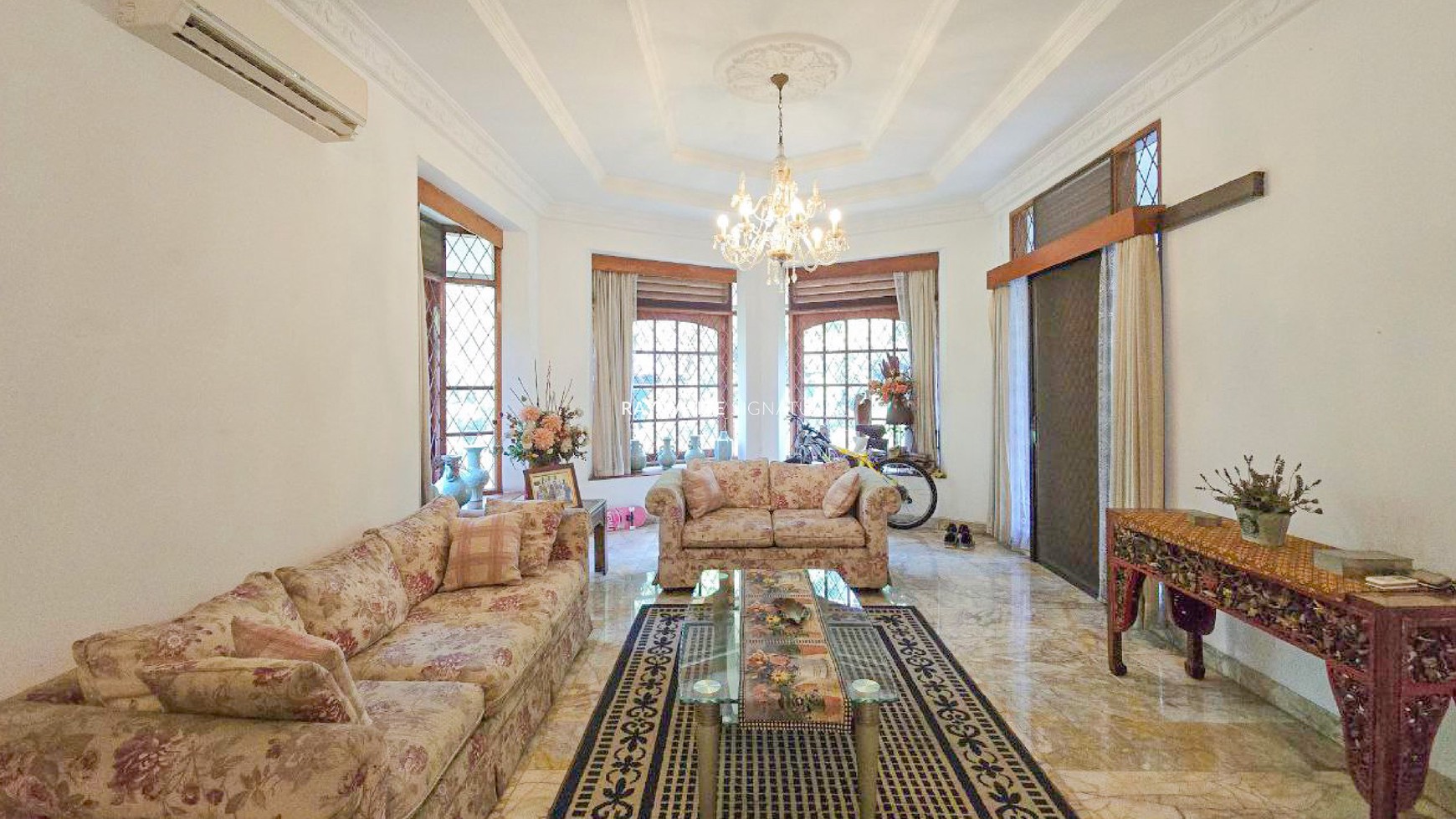 Rumah Hitung Tanah Area Cipete