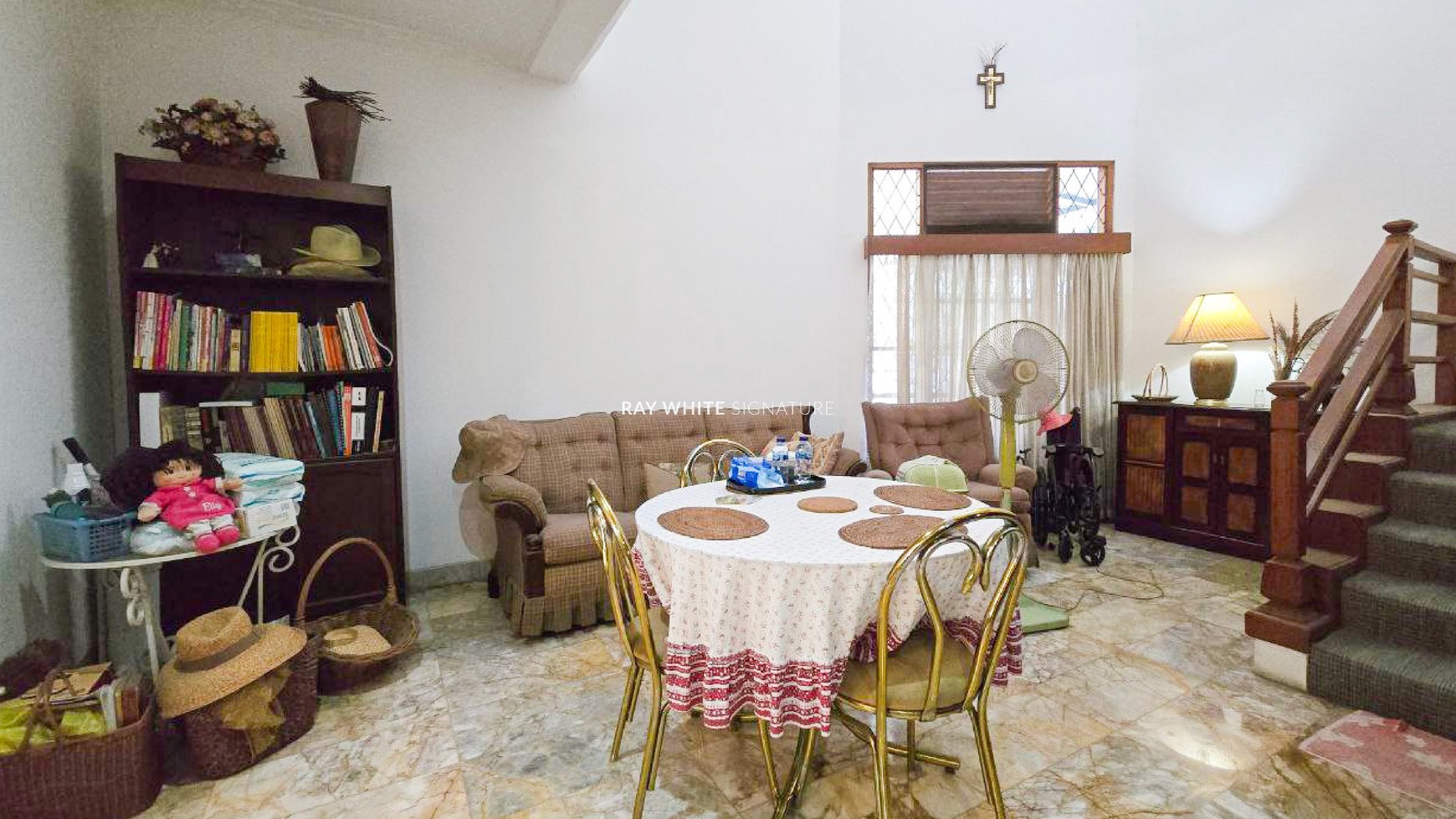 Rumah Hitung Tanah Area Cipete