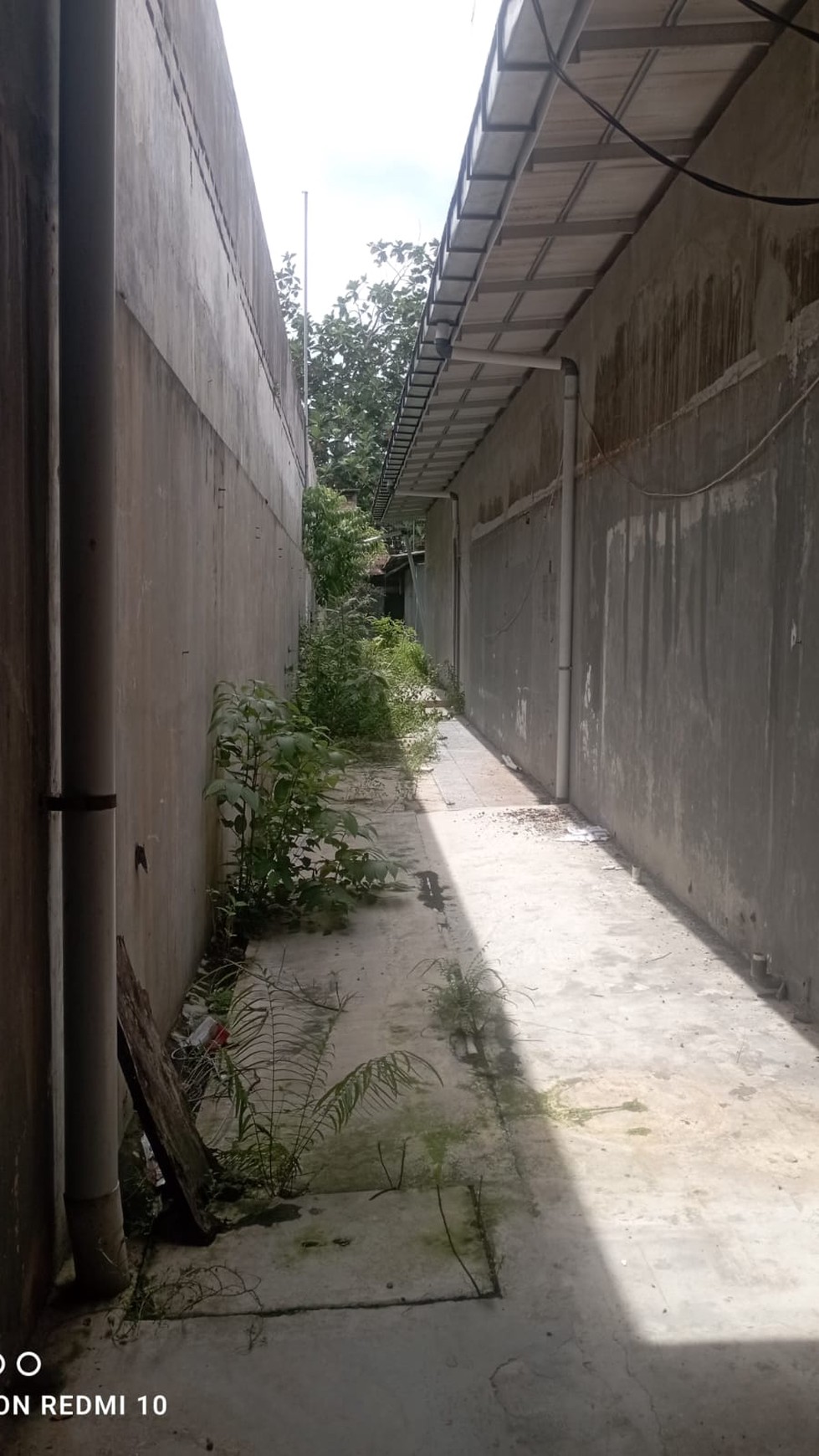 Gedung Jalan Magelang KM 5 Sinduadi Mlati Sleman Yogyakarta