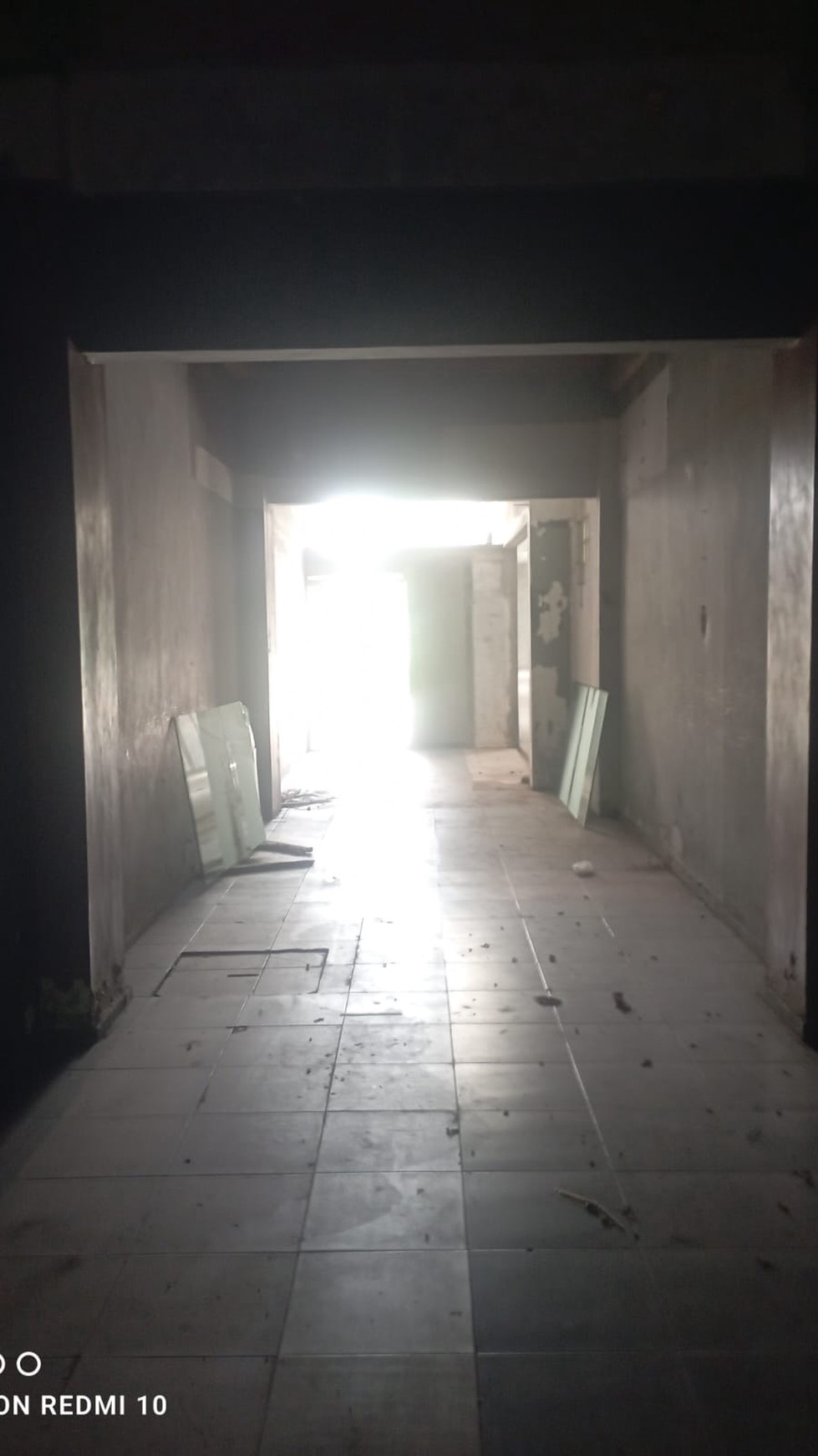 Gedung Jalan Magelang KM 5 Sinduadi Mlati Sleman Yogyakarta