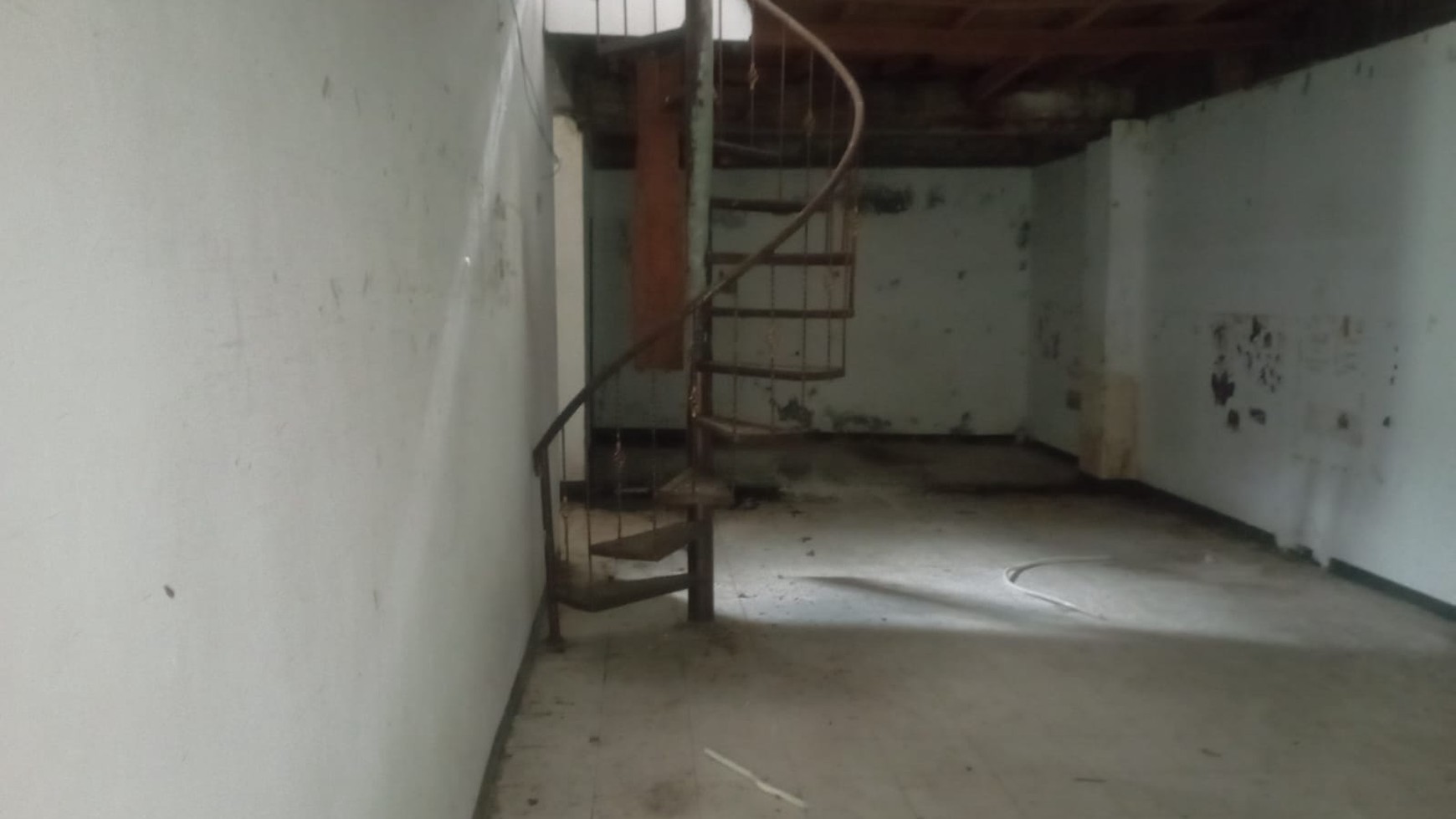 Gedung Jalan Magelang KM 5 Sinduadi Mlati Sleman Yogyakarta