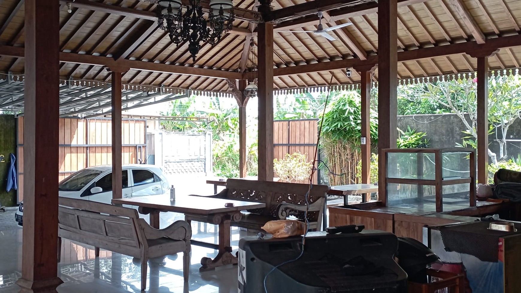 RUMAH LIMASAN 9 KAMAR SEMI FURNISH DI JL NOGOTIRTO, GAMPING, SLEMAN