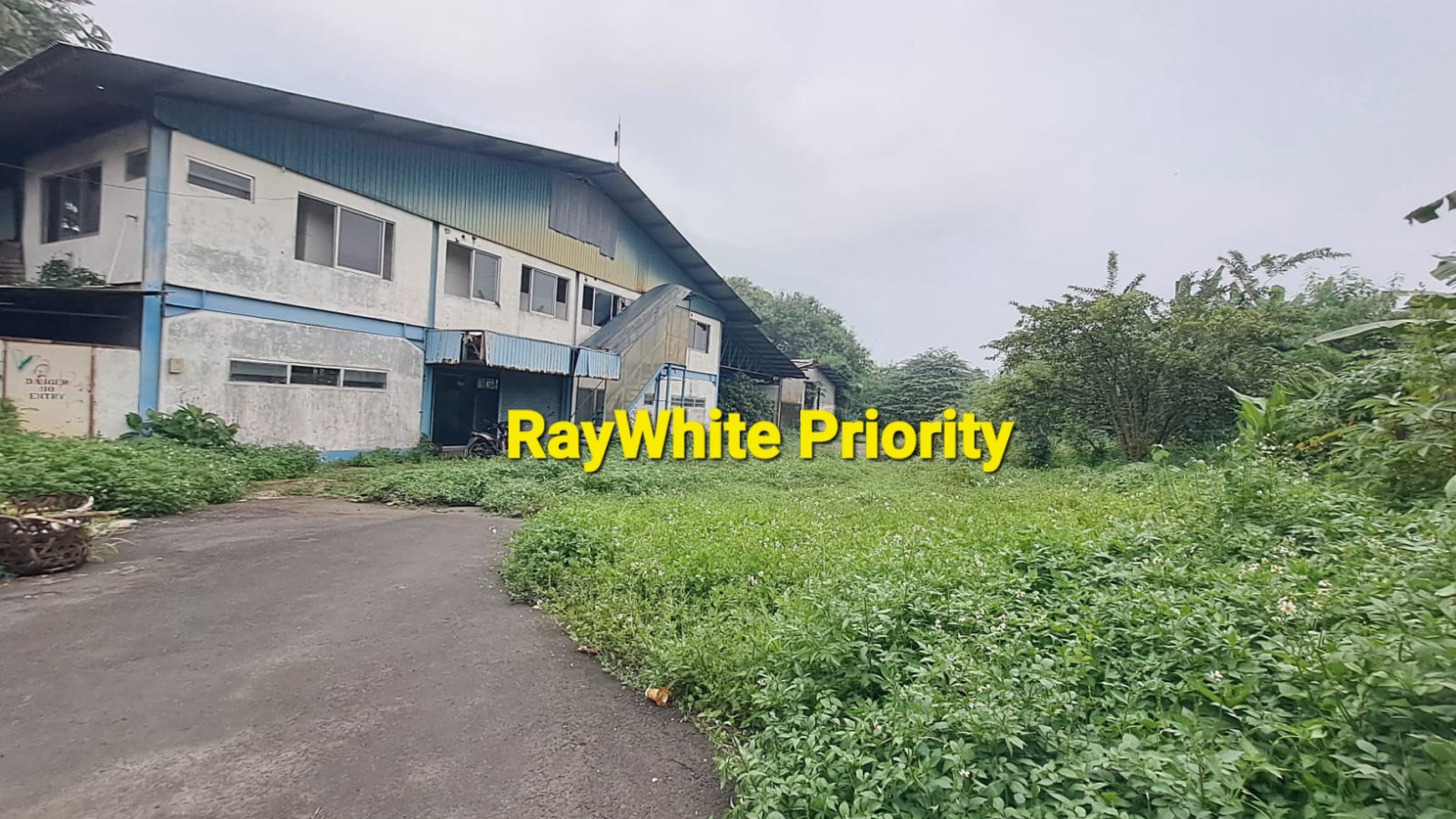 TANAH COMMERCIAL DI TANAH SAREAL BOGOR, AKSES TOL MUDAH DARI ARAH SENTUL CITY, COCOK UNTUK GUDANG, PABRIK, APARTEMENT, CAFE RESTORAN