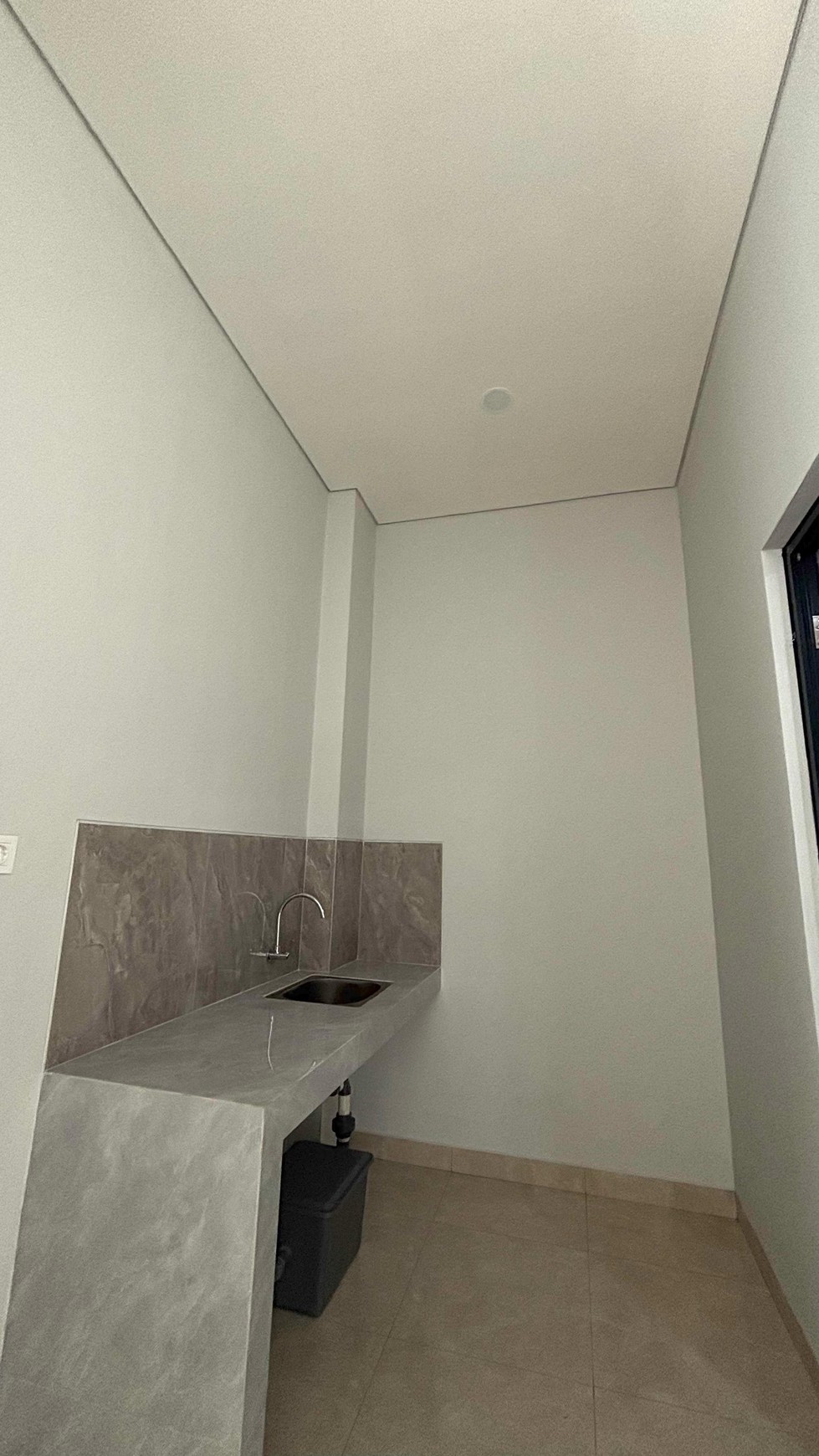 Ruko 7 Unit di Sewakan diCBD - North Square District Kota Wisata 