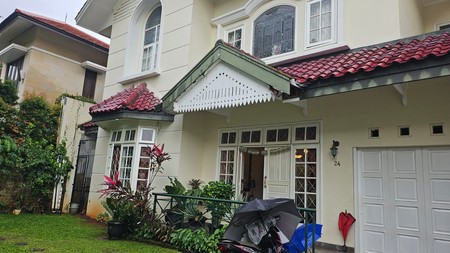 Di Jual Rumah design semi klasik di Kebayoran Baru, Jakarta Selatan
