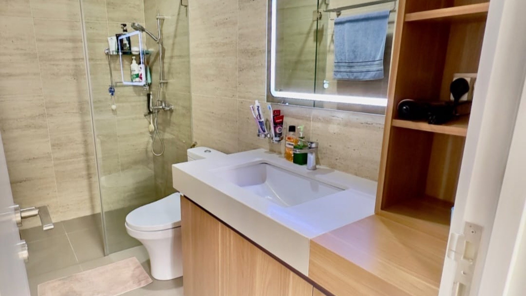 Rumah Furnished Bagus di Discovery Bintaro Tangsel