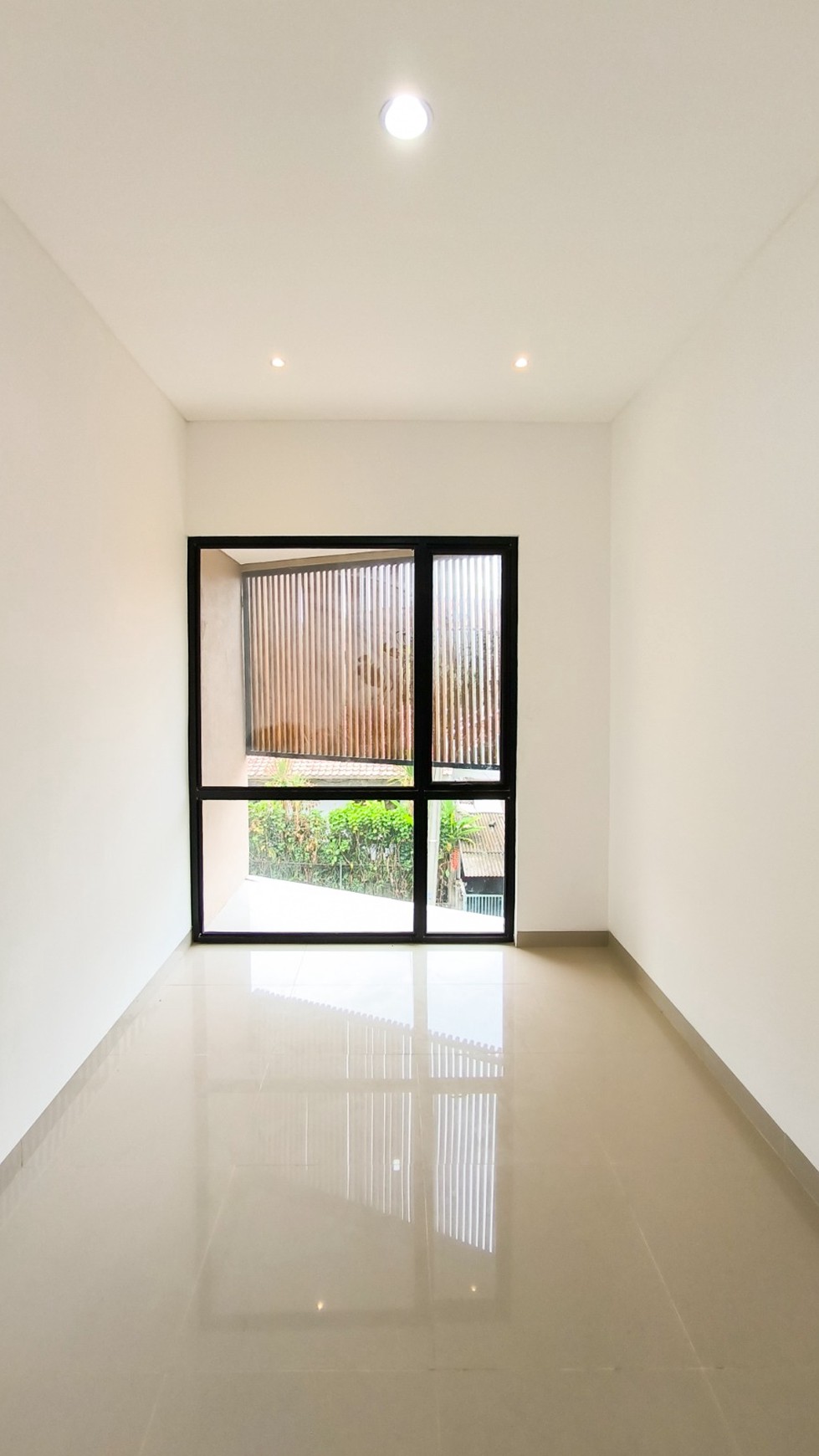 Rumah 2 lantai,lokasi oke,dalam cluster di Bintaro Jaya 9