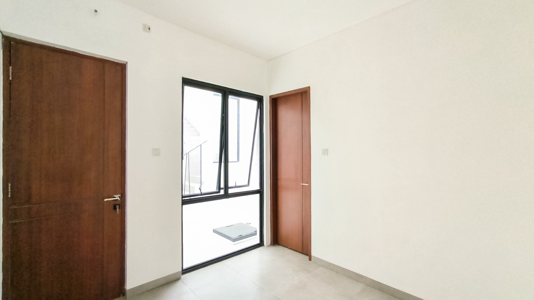 Rumah 2 lantai,lokasi oke,dalam cluster di Bintaro Jaya 9