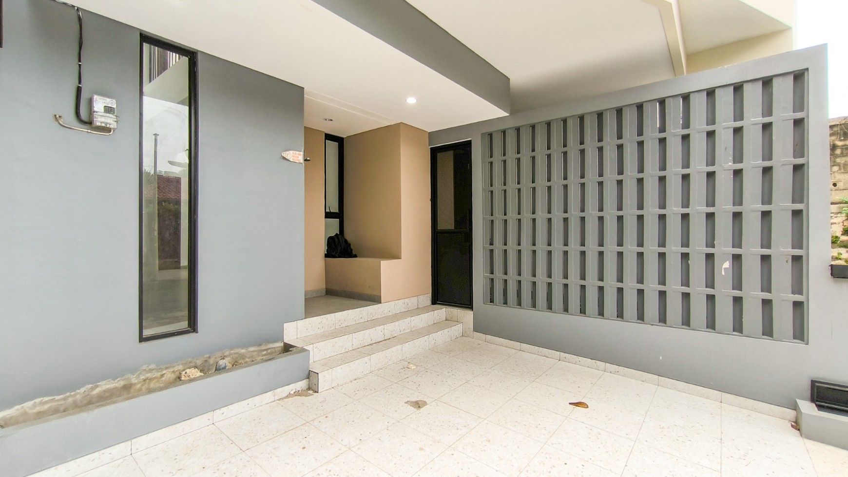 Rumah 2 lantai,lokasi oke,dalam cluster di Bintaro Jaya 9