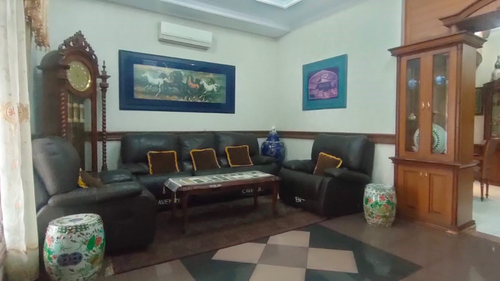 Rumah mewah di perumahan lokasi stategis di Kebayoran Lama