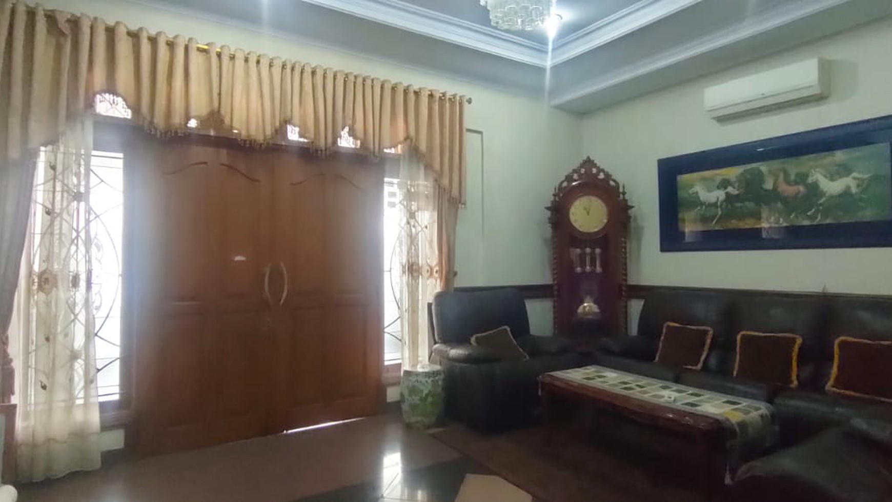 Rumah mewah di perumahan lokasi stategis di Kebayoran Lama