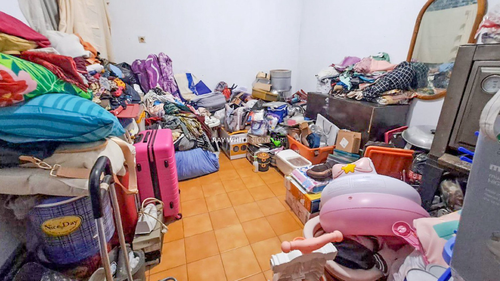Dijual Rumah Lama di Jl Kejaksaan III Pondok Bambu