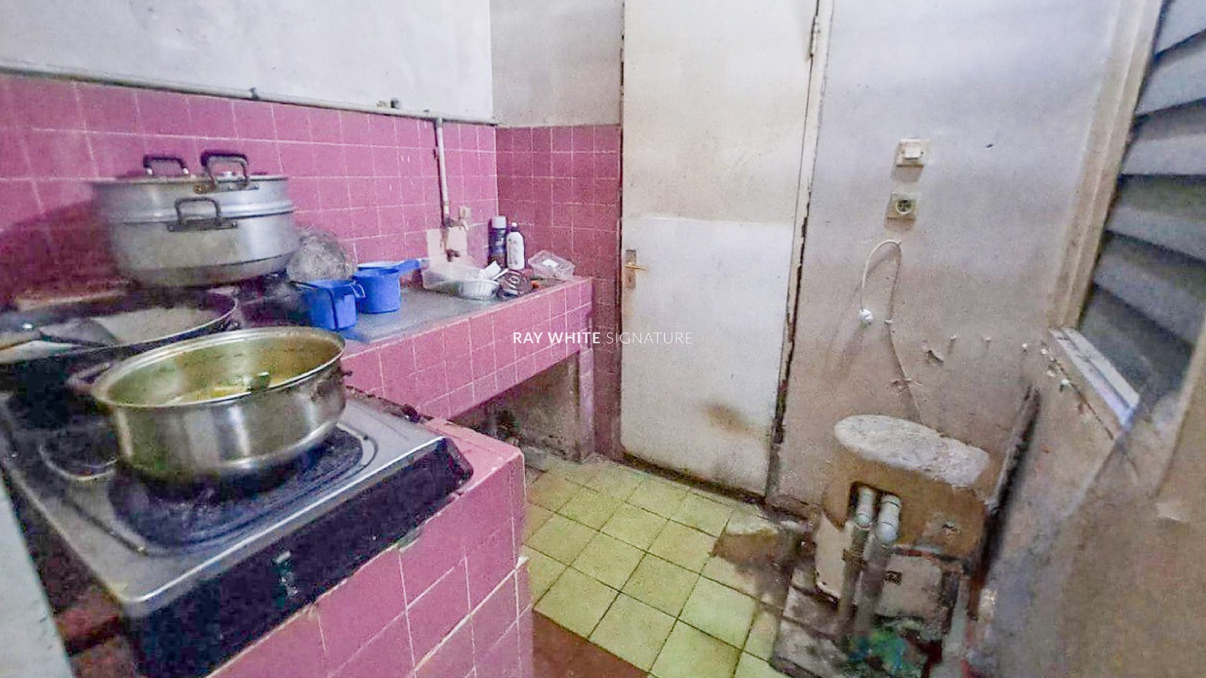 Dijual Rumah Lama di Jl Kejaksaan III Pondok Bambu