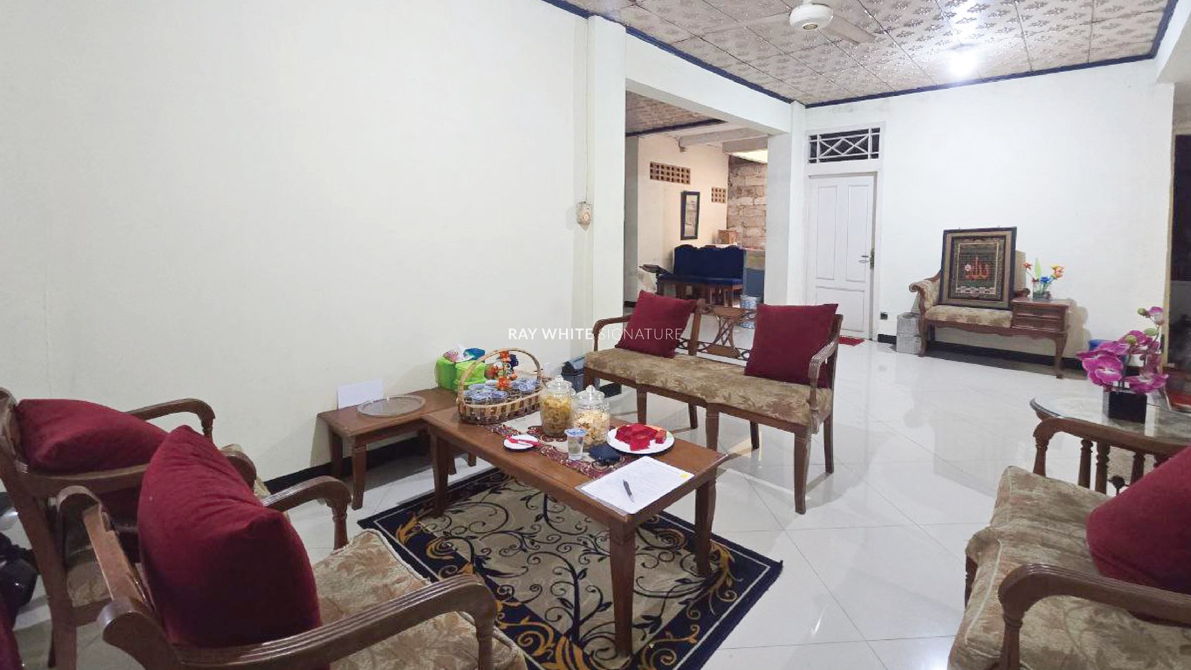 Rumah dan Kos di Jl Merpati Menteng Dalam