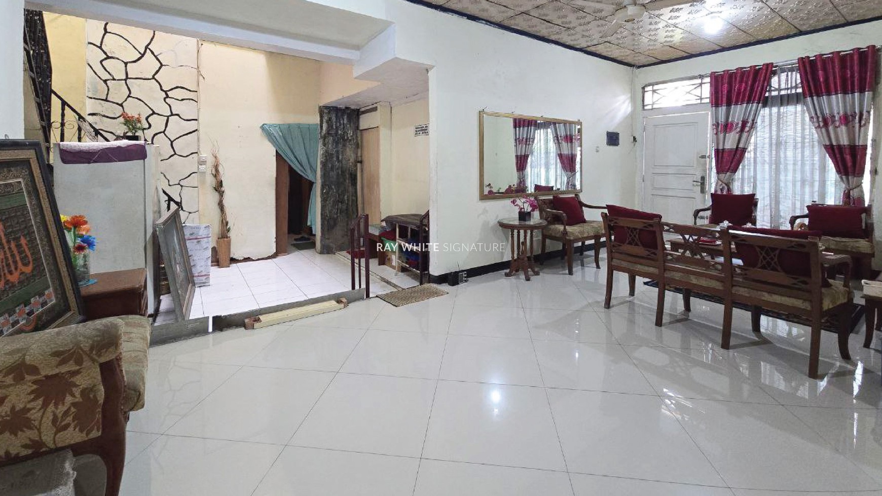 Rumah dan Kos di Jl Merpati Menteng Dalam