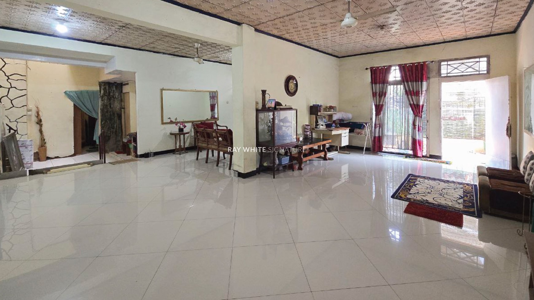 Rumah dan Kos di Jl Merpati Menteng Dalam