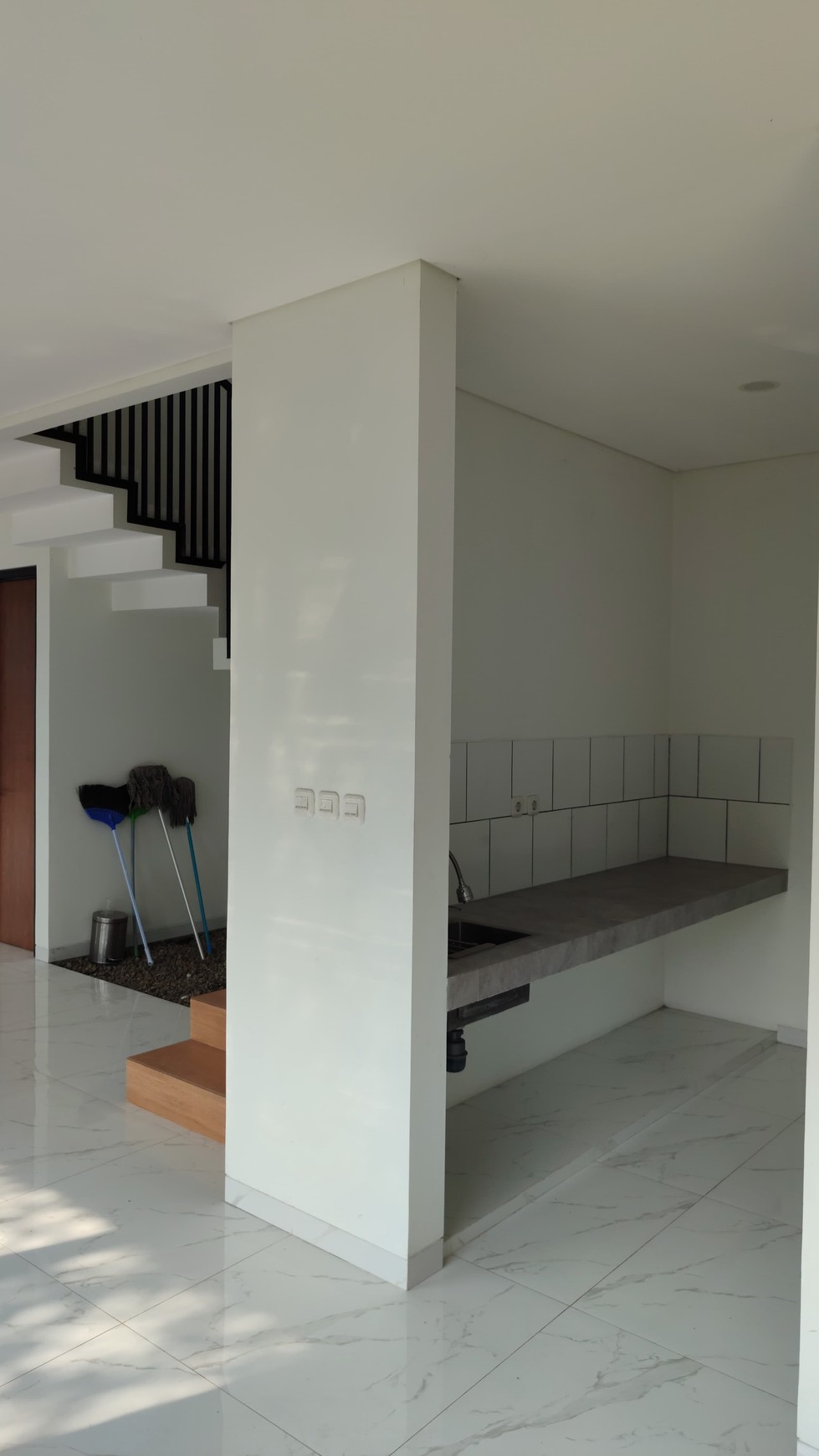 Rumah Bagus Di M Living Unit Hook, Komp Puri Pesanggrahan