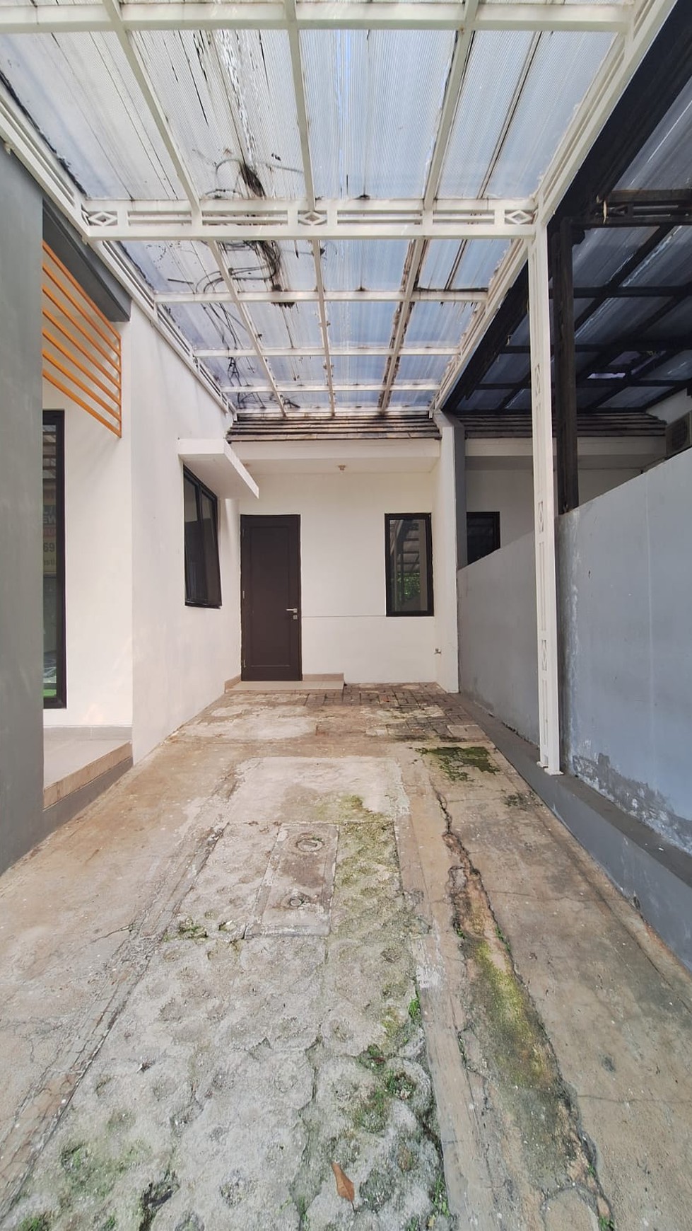 Rumah Bagus Di Melia Grove Graha Raya Bintaro Jaya