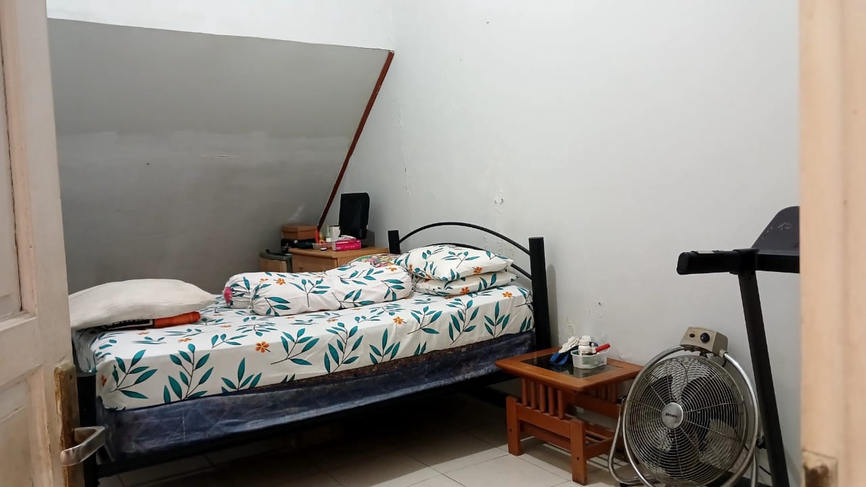 Rumah 2 lantai, dalam komplek di Rempoa