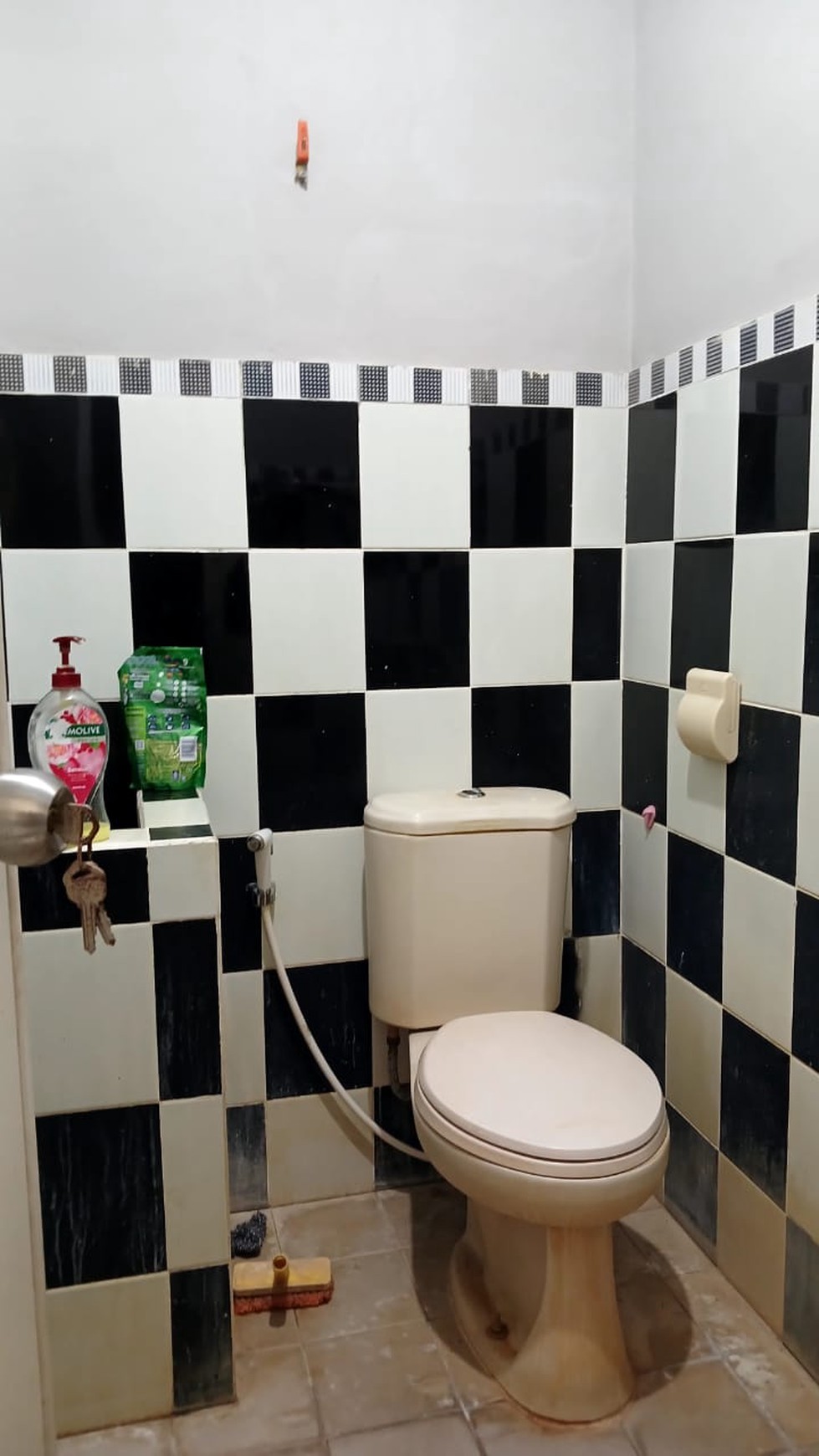 Rumah 2 lantai, dalam komplek di Rempoa