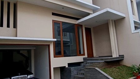 Rumah Bagus Di Boutique Residence Pondok Ranji Tangerang Selatan